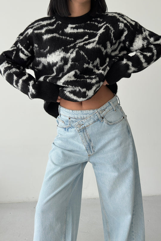 Routines Camouflage Oversized Knit - Black 0138 Knit Routines Fashion