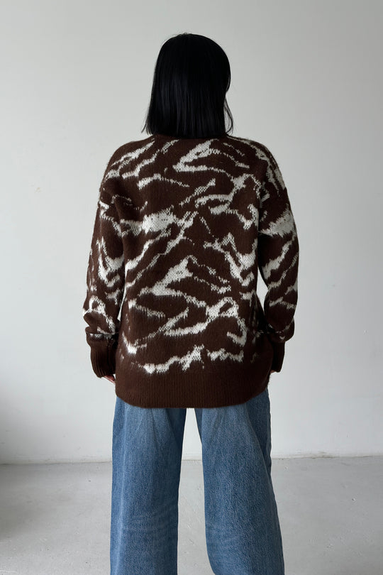 Routines Camouflage Oversized Knit - Brown 0138 Knit Routines Fashion