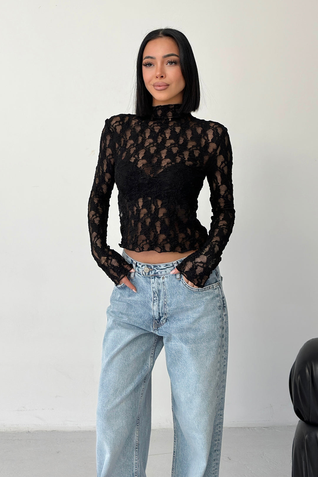 Routines Lace Longsleeve Top - Black 4642