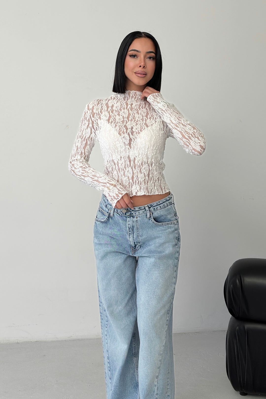 Routines Lace Longsleeve Top - White 4641