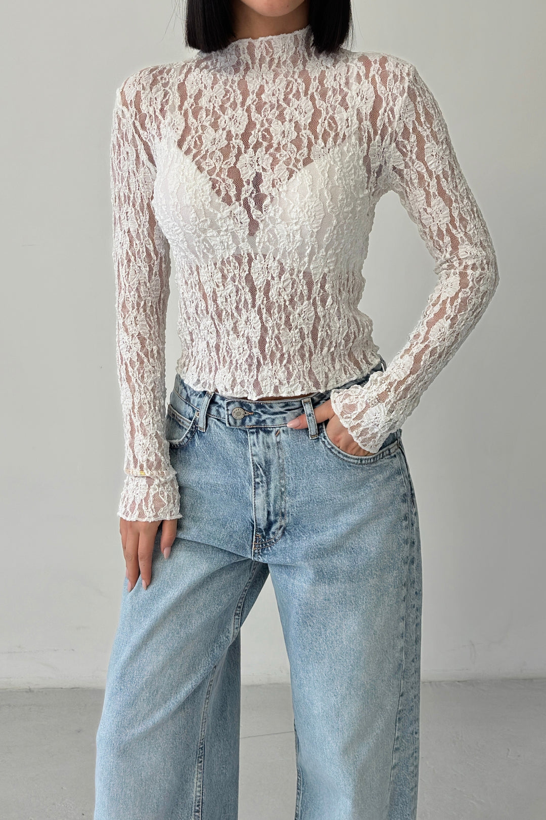 Routines Lace Longsleeve Top - White 4641