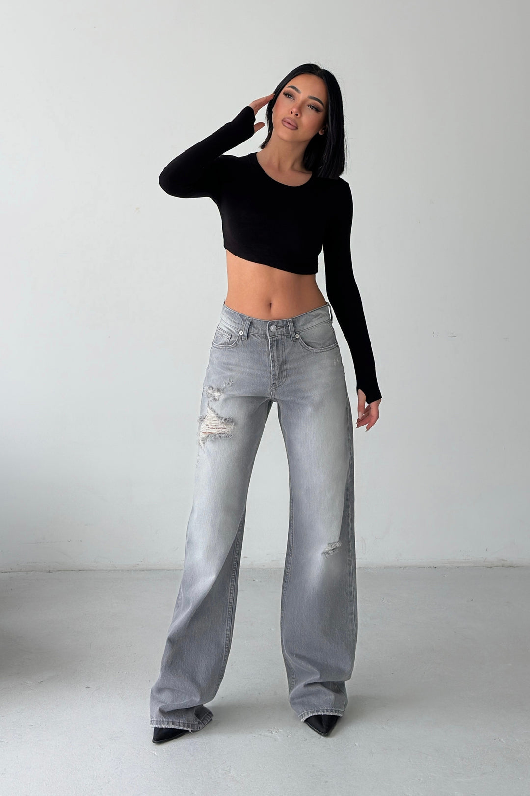 Routines Mid-waist Ripped Jeans - Grey 1479-3