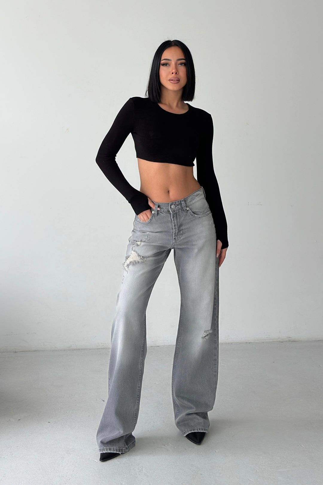 Routines Mid-waist Ripped Jeans - Grey 1479-3