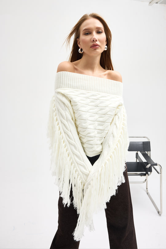 Routines Off shoulder Fringe Knit - Cream 1276