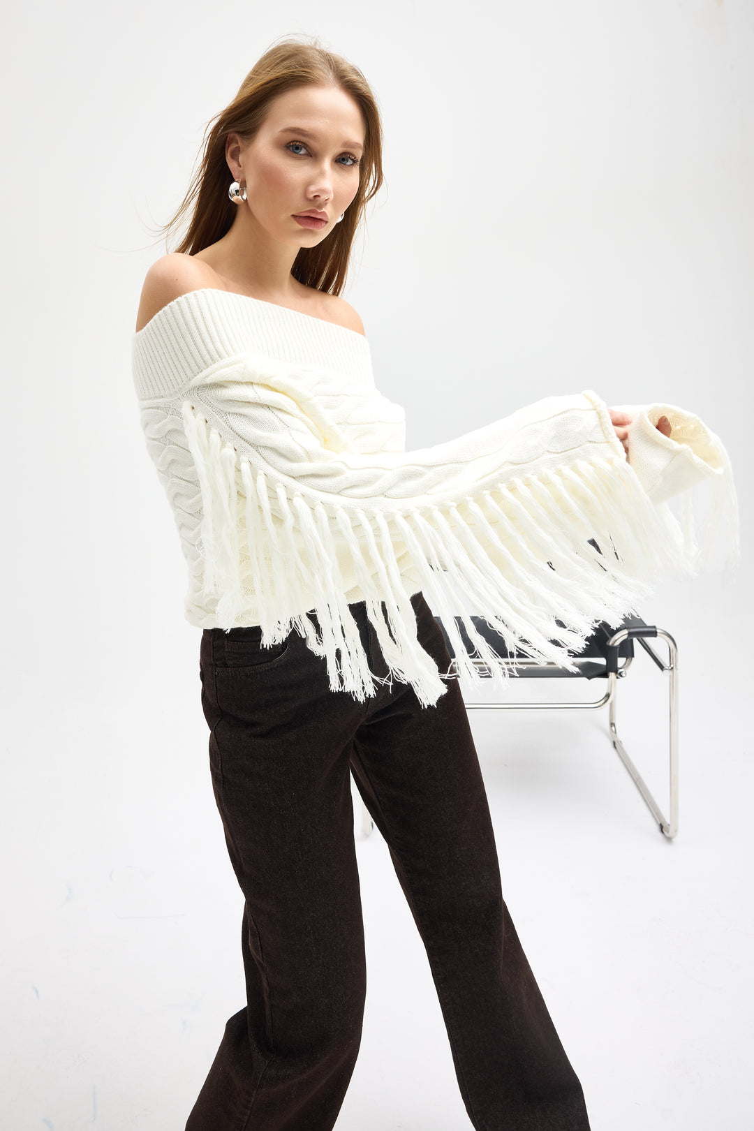 Routines Off shoulder Fringe Knit - Cream 1276