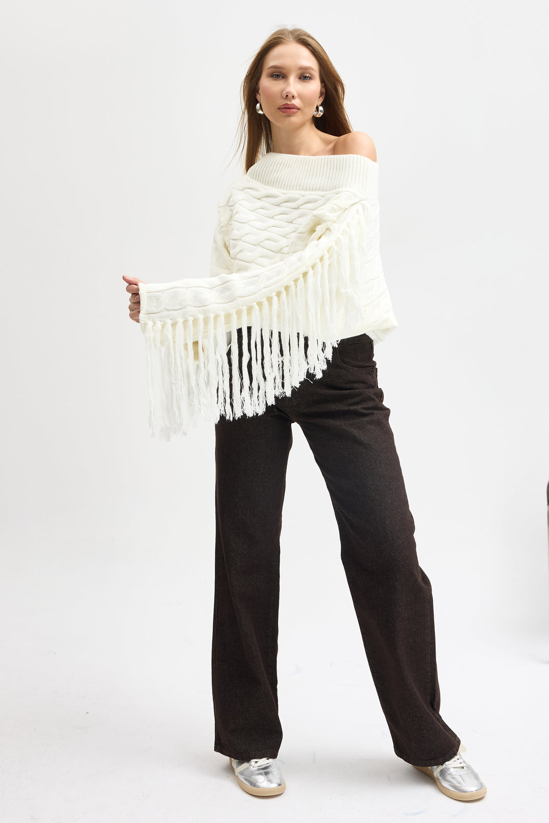 Routines Off shoulder Fringe Knit - Cream 1276