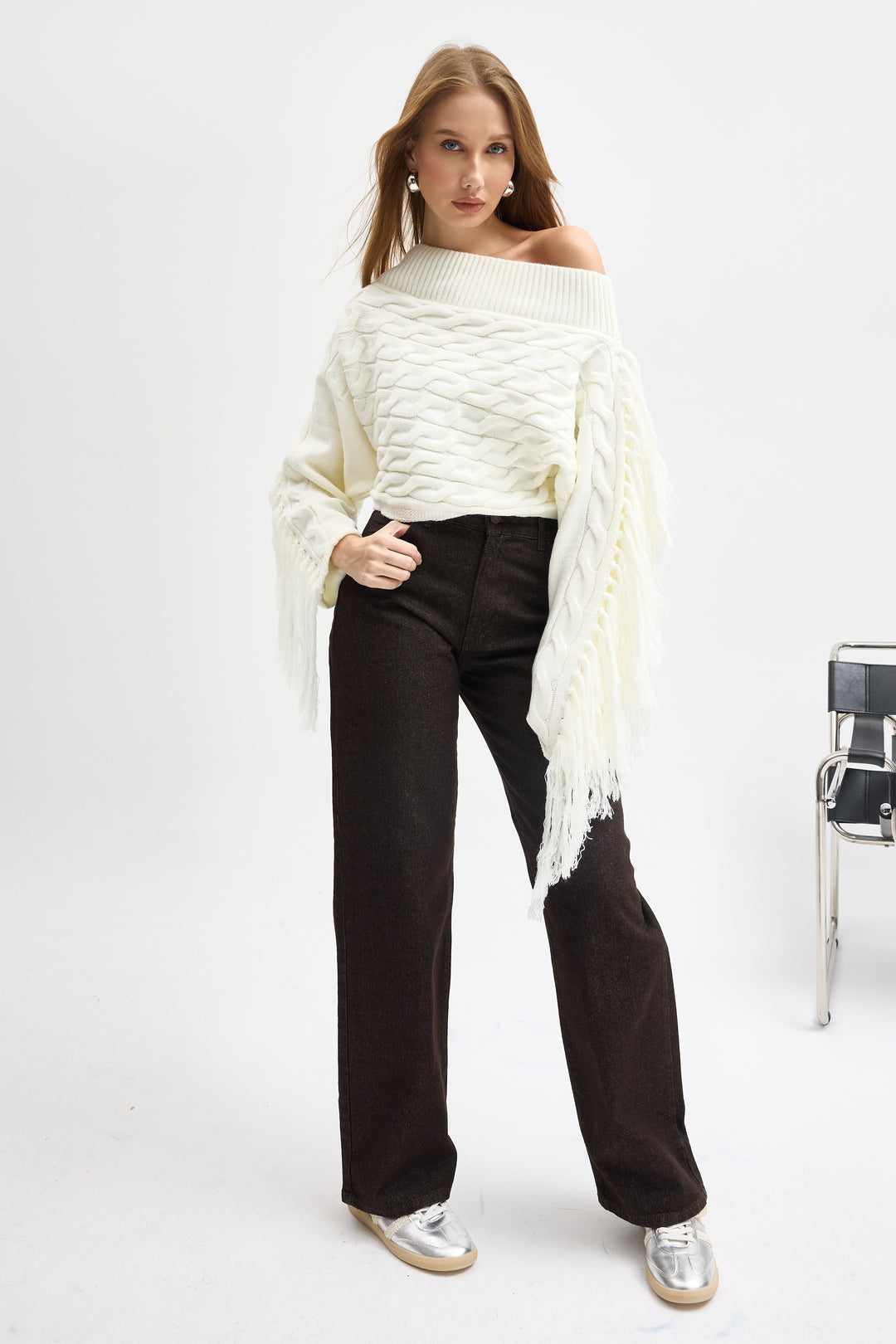 Routines Off shoulder Fringe Knit - Cream 1276