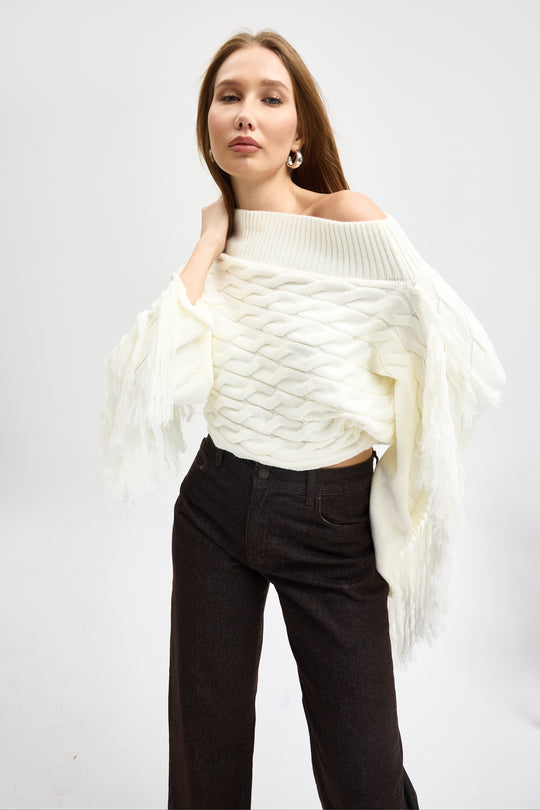Routines Off shoulder Fringe Knit - Cream 1276