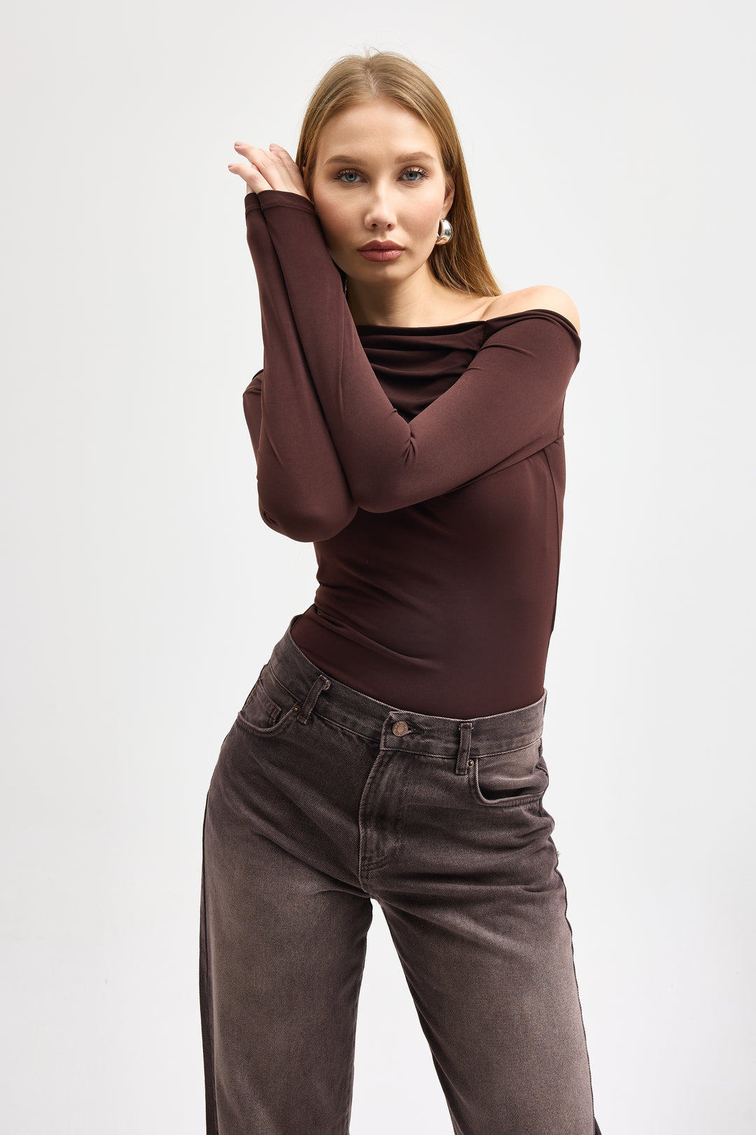 Routines Ruched Off shulder Top - Brown 10060