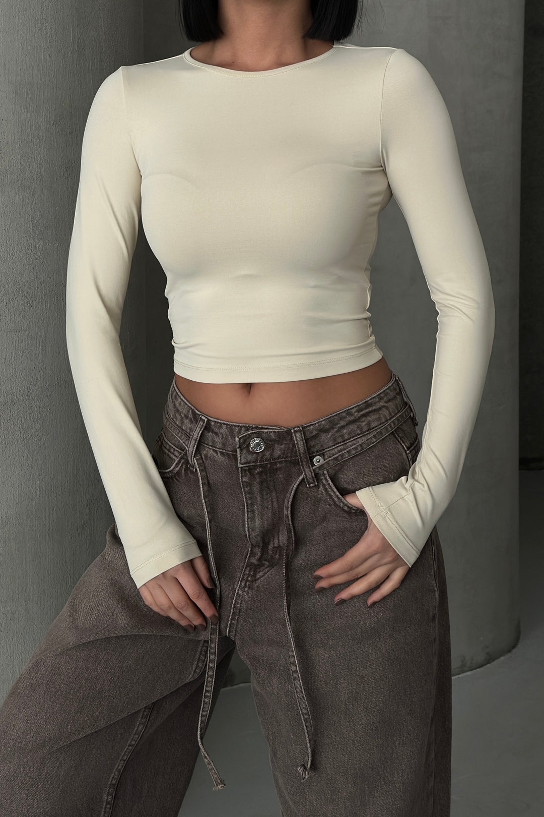 Routines Stretch Longsleeve Crop Top - Beige 391 Top Routines Fashion