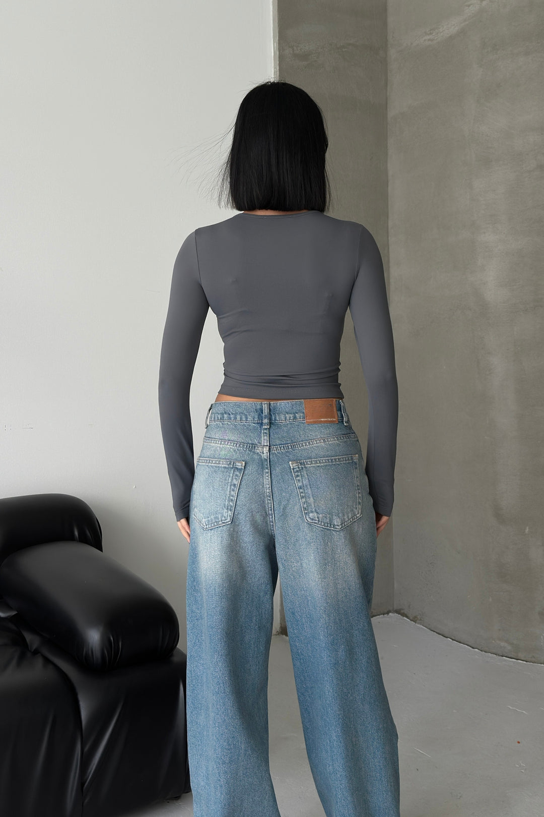 Routines Stretch Longsleeve Crop Top - Grey 391 Top Routines Fashion