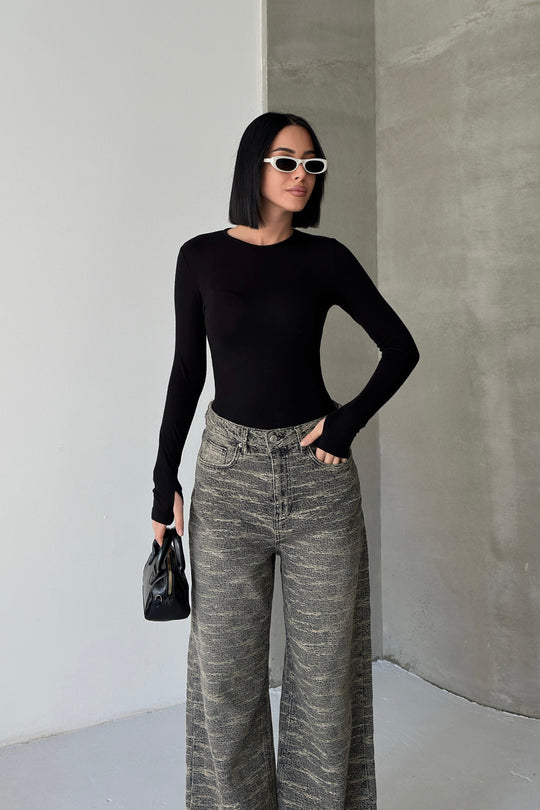 Routines Stretch Longsleeve Top - Black 392 Top Routines Fashion