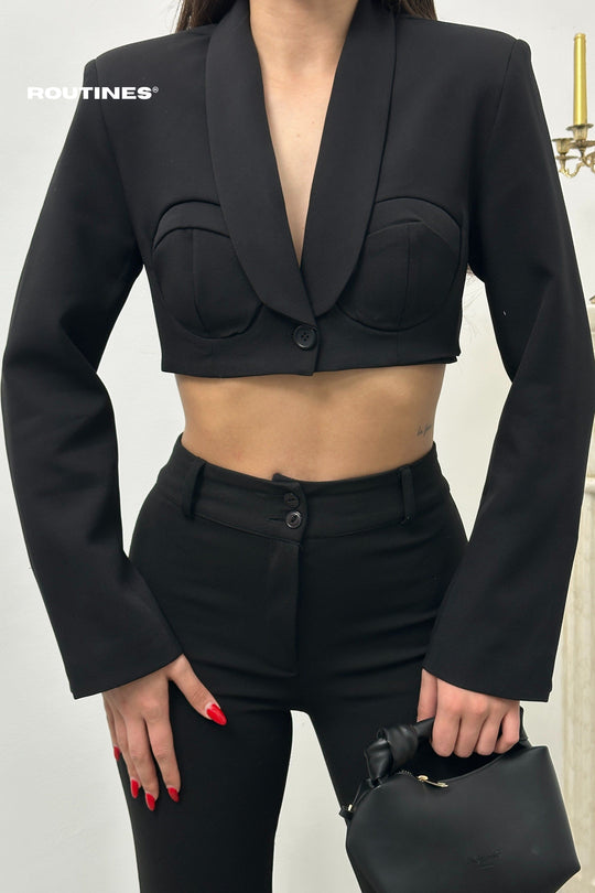 Routines padded Cropped Blazer - Black 25Y4922 Blazer Routines Fashion