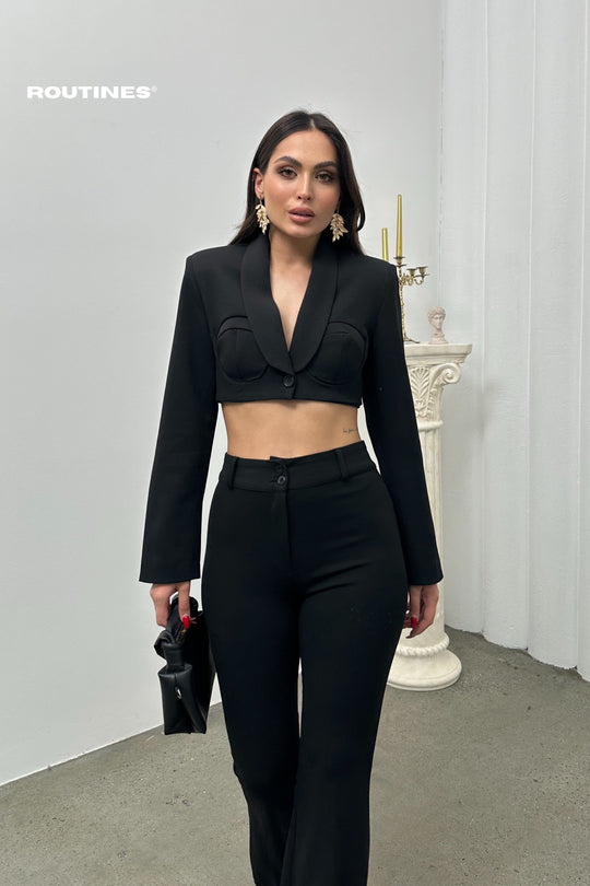 Routines padded Cropped Blazer - Black 25Y4922 Blazer Routines Fashion